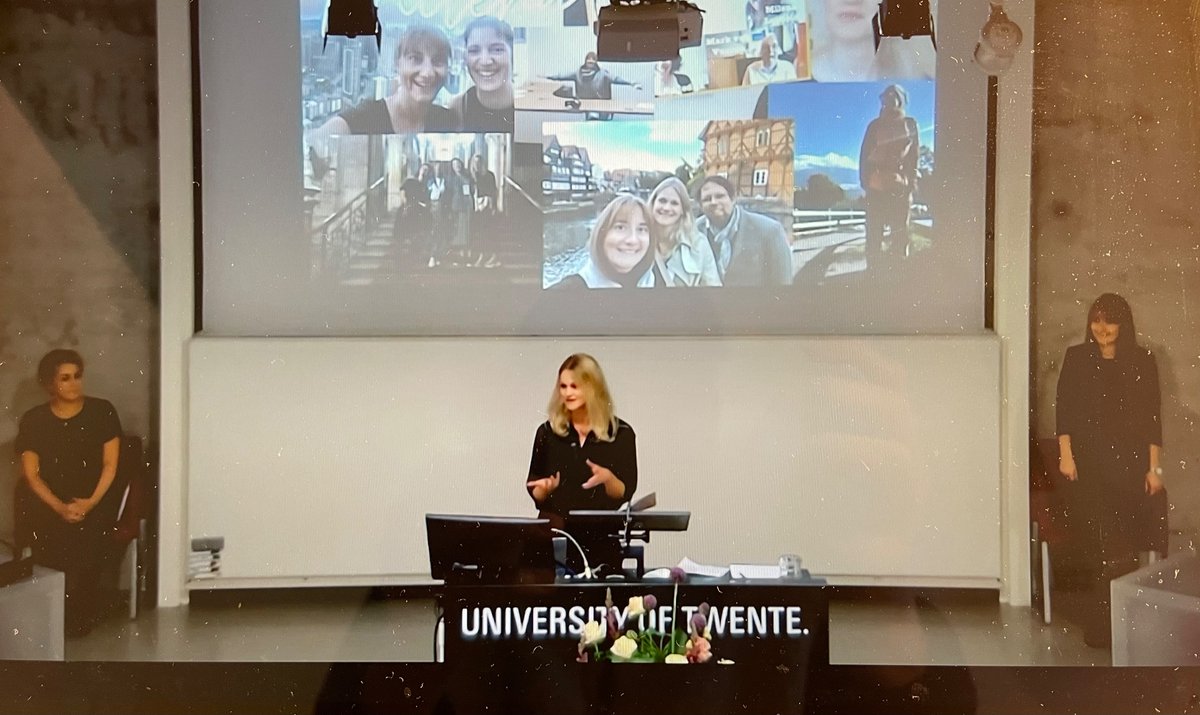 Joining @ellenna___ from afar as she defends her PhD at @utwenteEN 🎓. Here she introduces her paranymphs (very interesting Dutch concept for PhD defences - google it :)) - @MilenaKLey is one of them. Go Ellen! 👏