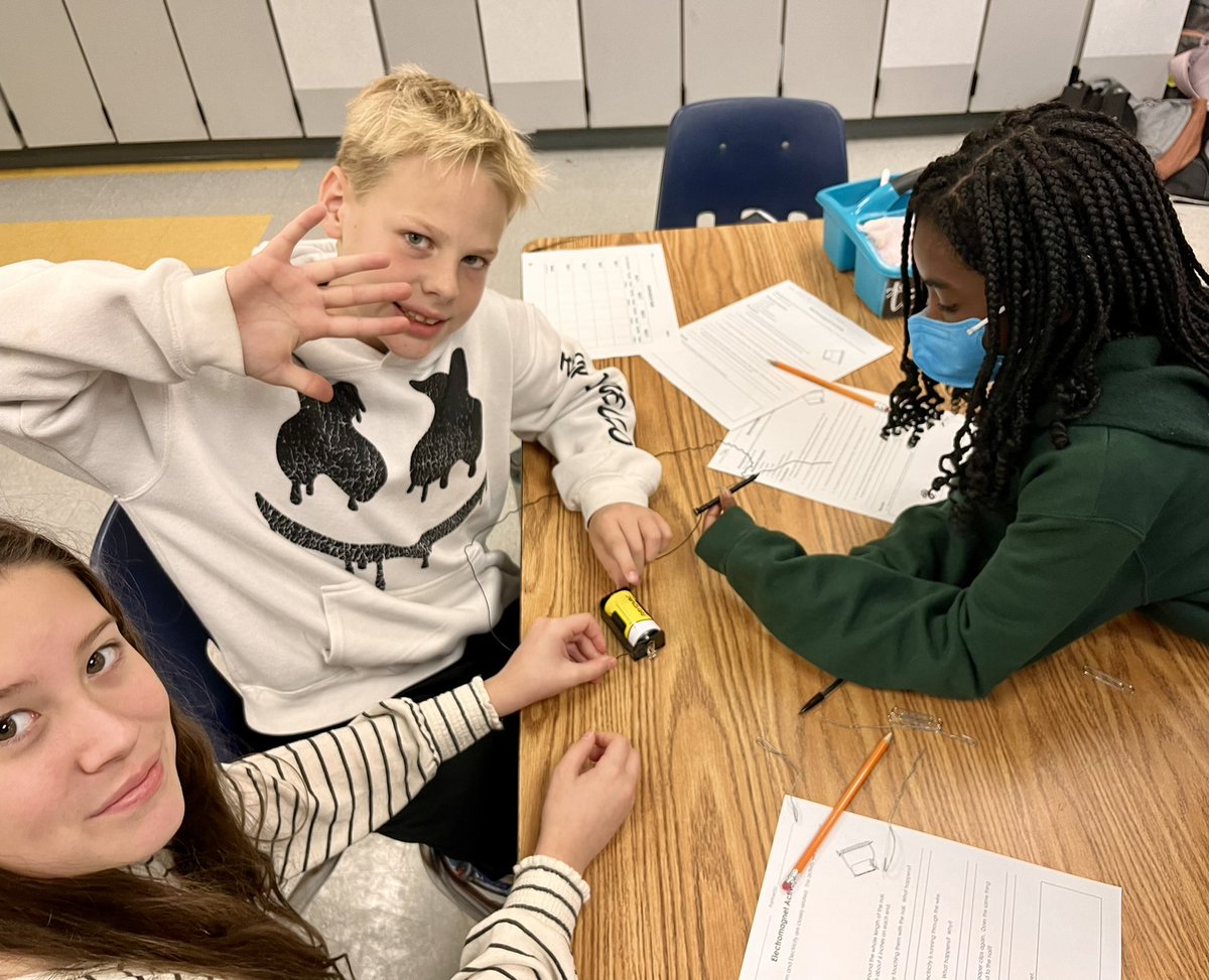 Erika Smith tweet media