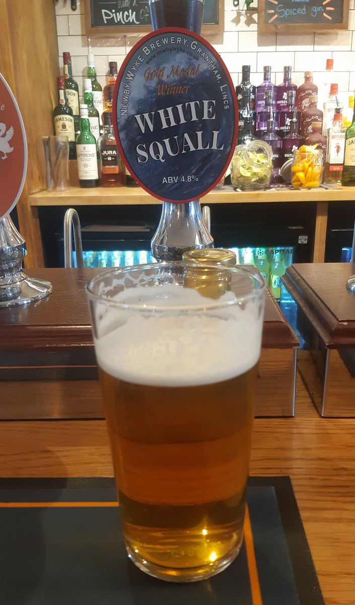 IanJ21289455's tweet photo. Beautiful #CaskBeerWeek ...
Newby Wyke White Squall 4,8% ~ a malty beer with a hint of sweetness. Good beer, I had to have two.
#Lincolnshire 
#BeerIsBest 
Nags Head,
Uttoxeter Road,
Mickleover.
Derby. https://t.co/a7htT8H33K