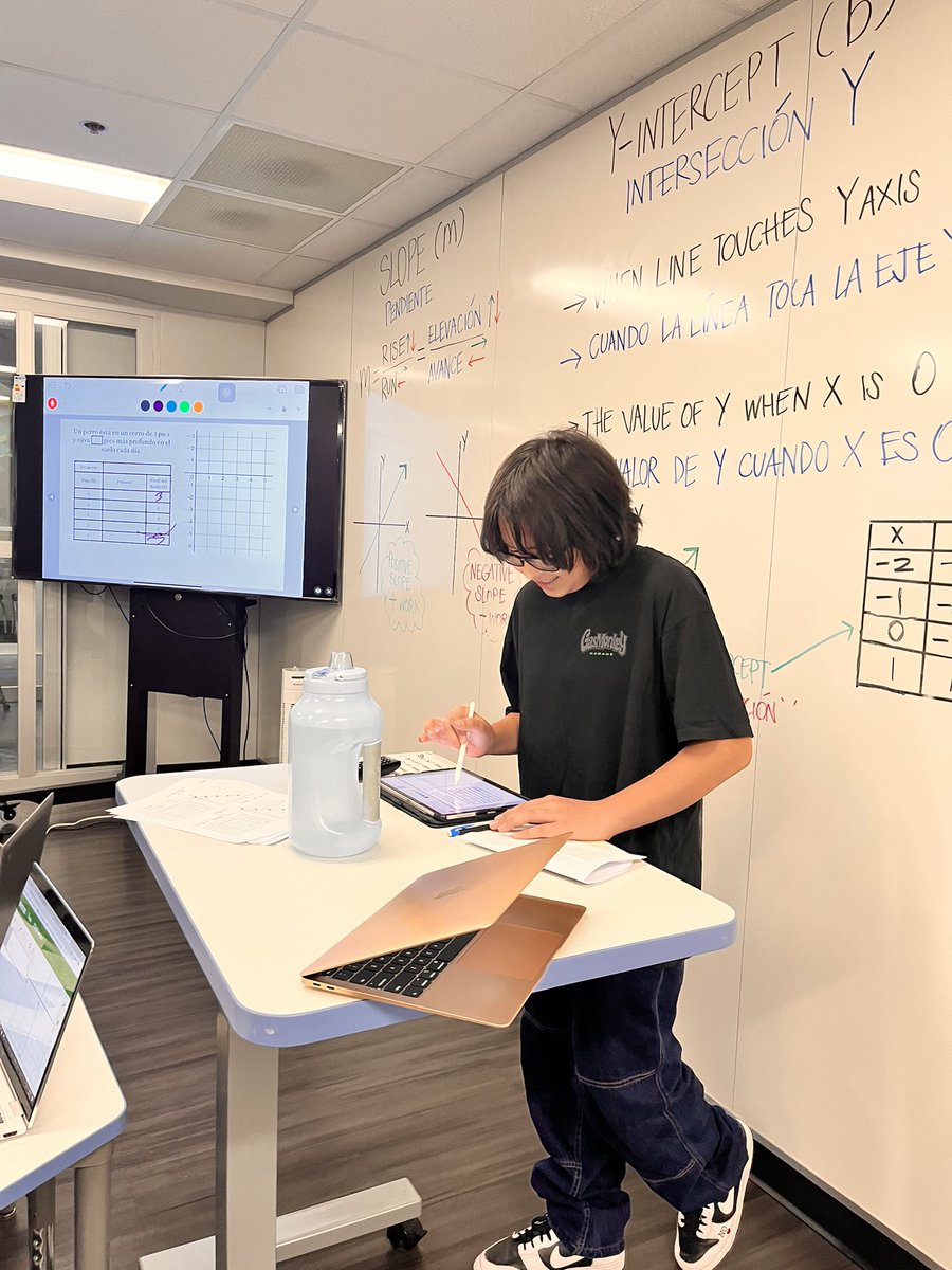 Effective teachers create a classroom culture where students are the ones leading the learning! <a href="/vivianfieldms/">Vivian Field Middle School</a> #fearlessfamily <a href="/CFBISD/">Carrollton-Farmers Branch ISD</a>