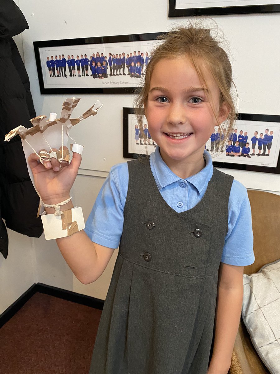 TarvinPrimary's tweet photo. Year 3 have been making bionic arms in Science. Look at this incredible work! A gold star for this pupil today. #TarvinScience https://t.co/ywRqAOJzbi