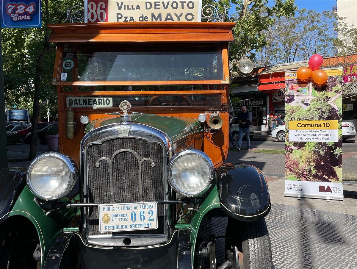 #94AniversarioPaseoDelColectivo 🚍

📸 Junto al @MuseodelAutomovil y el @MuseodelColectivo, nos encontramos festejando el aniversario exhibiendo colectivos de la época.

😁 Los esperamos en la esquina de Rivadavia y Lacarra hasta las 12 hs.