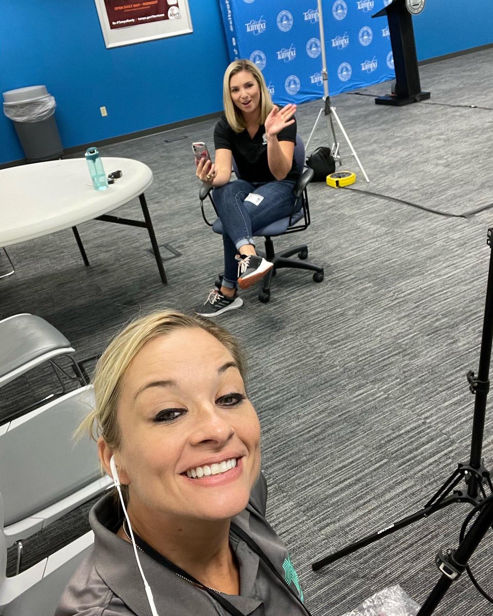 We are hunkered down at Tampa’s Emergency Operations Command Center we will be on lockdown thru #HurricaneIan. We will bring the latest from Mayor Castor, TPD chief Mary O’Connor, and Tampa Fire Rescue Chief Barbara Tripp <a href="/10TampaBay/">10 Tampa Bay</a> . #girlpower