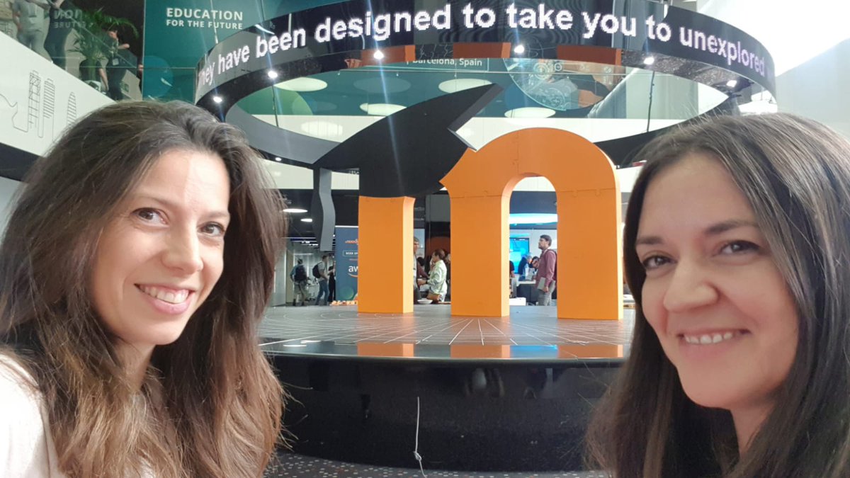 En la #moodlemootglobal Disfrutando de esta gran experiencia junto con <a href="/srosadom/">Silvia Rosado</a> <a href="/mootglobal/">MoodleMoot Global | #MootGlobal25</a> <a href="/URJConline/">CIED URJC</a> #cied #urjc