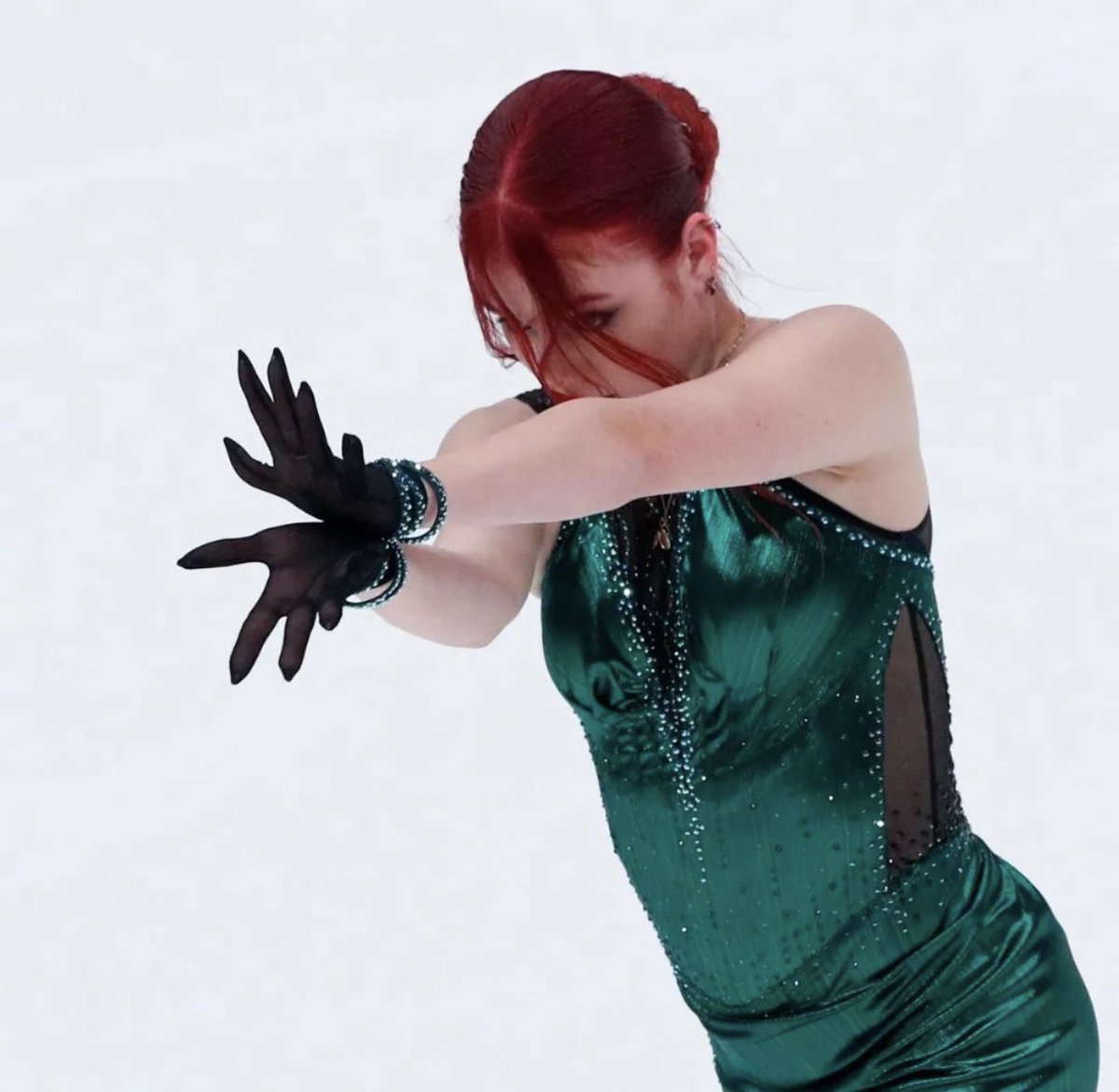R1FigureSkating's tweet photo. Alexandra Trusova presented a NEW SP for the song "I put a spell on you" by Annie Lennox
https://t.co/XiMItwIk76 ✨⛸✨ #AlexandraTrusova 🔔 #todayNews #Eteri #Tutberidze #ISU #quads #news https://t.co/kw5Q0EC0UP