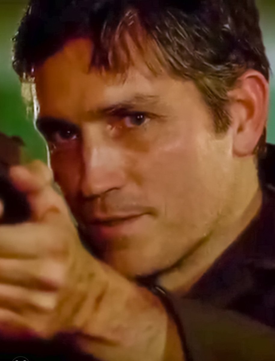 SusanVorderstr4's tweet photo. Person Of Interest
"Pilot" S1.E01
#PersonOfInterest #POI #Pilot #JohnReese #MrReese #maninasuit #JimCaviezel #JimCaviezelActor #Celebrities #CelebrityPictures https://t.co/J9VJRUQgfx