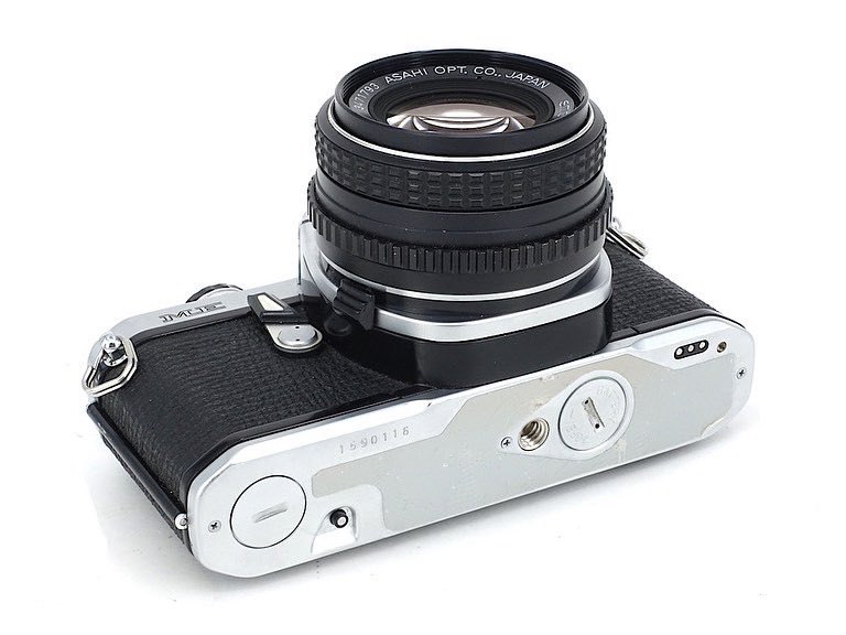 LCE_Colchester's tweet photo. USED JUST IN: Pentax ME + 50mm F1.7 M. Complete with its original box this 35mm film camera is in lovely condition.

Follow the link below to see the full item listing on our website 👇 

https://t.co/QnXlSAolE3 https://t.co/Jz96hKHOmx