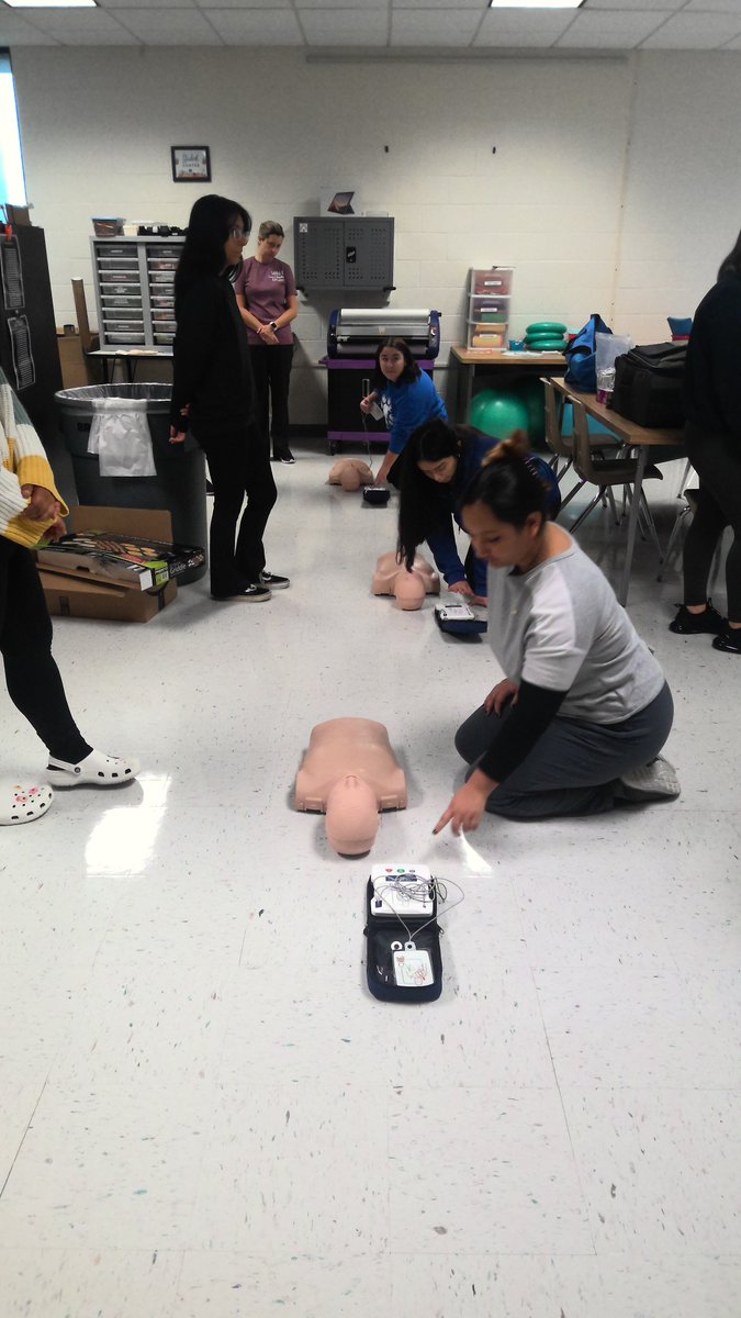 middlebucks's tweet photo. Thank you Ready Response for your time working with our Early Childhood Care & Education students! #CPR #AED #readyresponse https://t.co/hTFPdDpo91