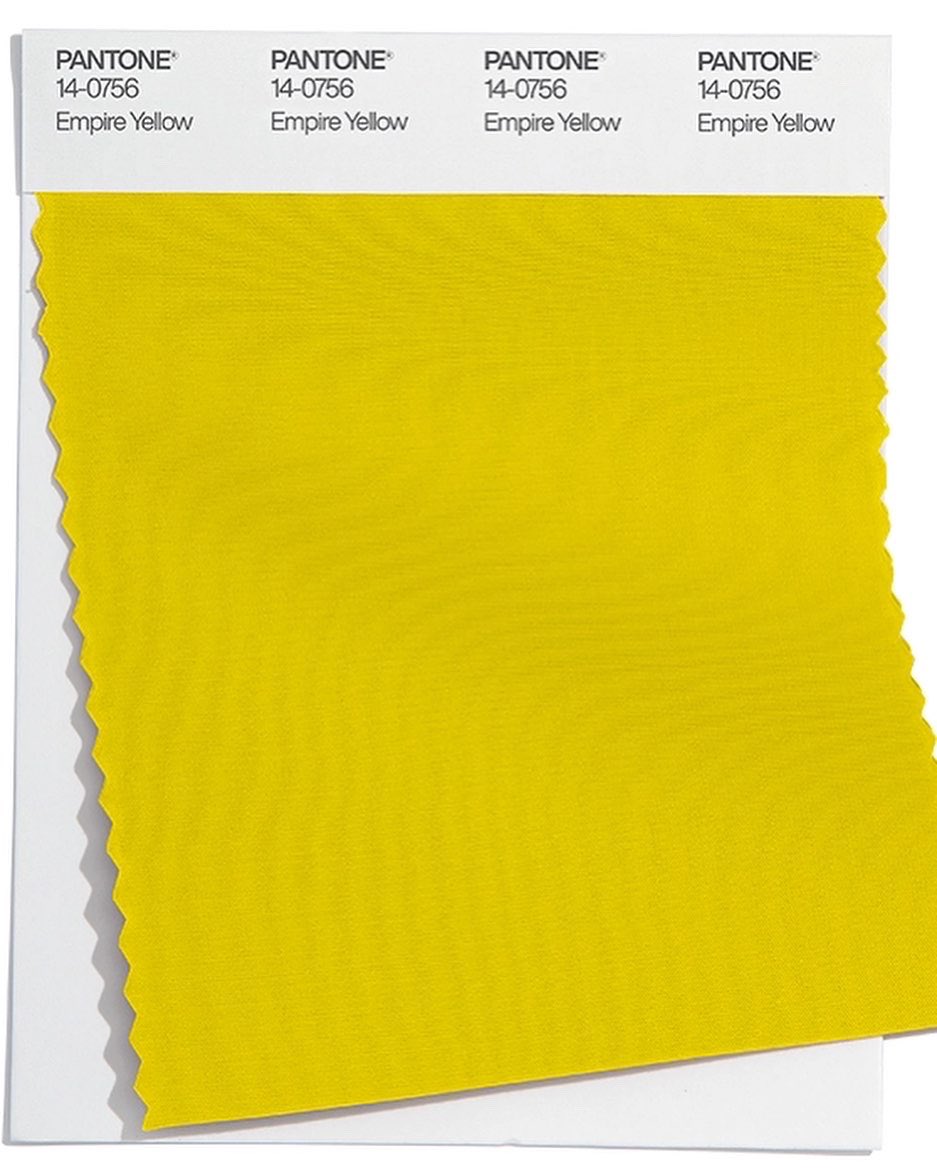 relooker_nft's tweet photo. GM! Yellow-day ! #nft #yellow #relooker #GM #WomaninNFTs #NFTCommunity #italia #milano https://t.co/uOLqgKYce2