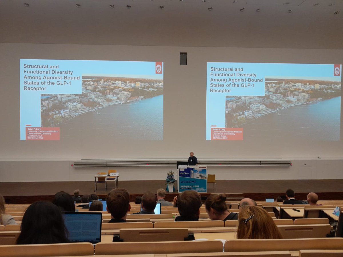 Day 3 of #4GPCRnet and a highlight for the <a href="/MIPS_DDB/">MIPS DDB</a> team was the brilliant presentation by <a href="/brianpcary/">Brian P. Cary</a> on structure&amp;function of #GLP1R ✨