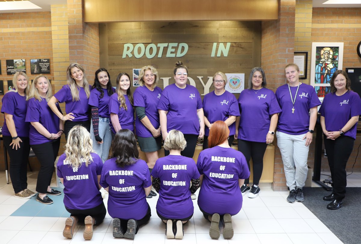 Here are just 15 out of the 20 CUPE support staff @StAnneOCSB @CUPE2357 @cupenat @osbcucscso #rootedinjoy is why we do what we do! #39KIsNotEnough. #studentsdeservebetter #educationworkersdeservebetter couldn’t be more pleased to be on this team! Strength, support and solidarity