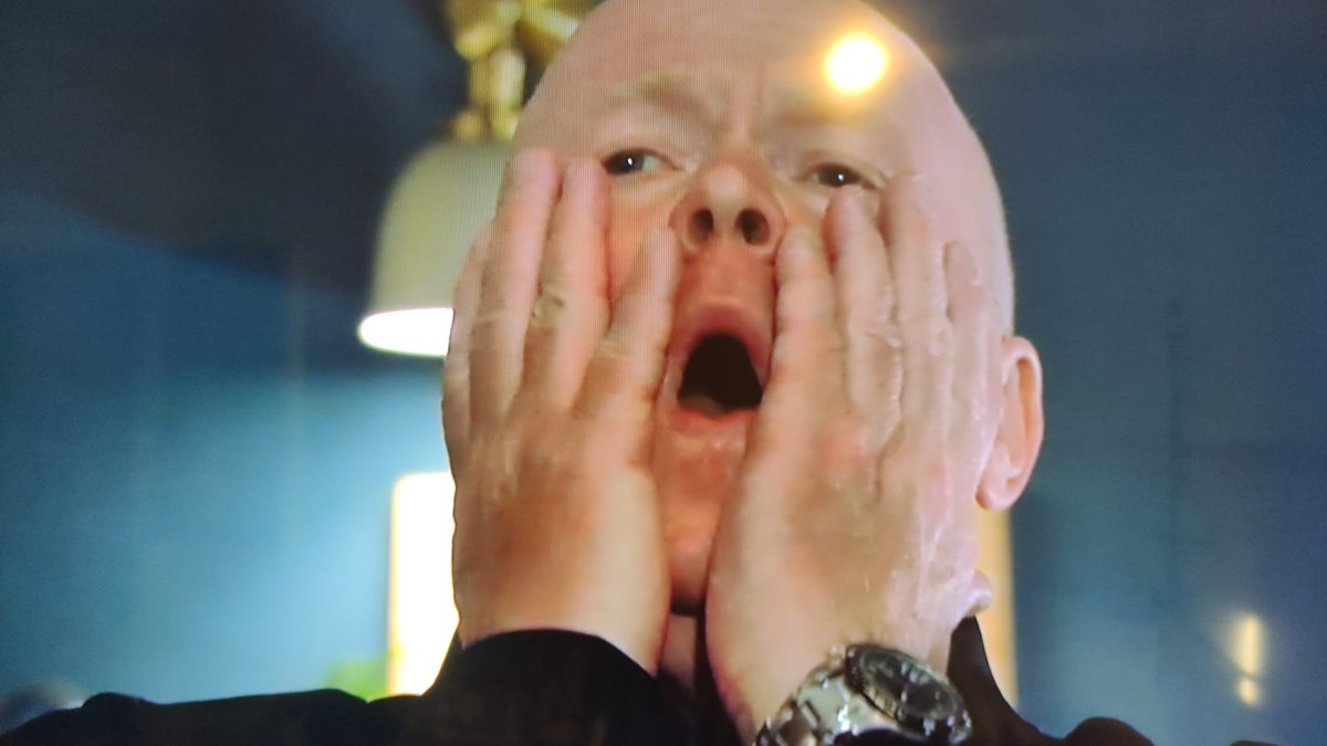 RichHall8719's tweet photo. @bbceastenders https://t.co/o291HIthBv