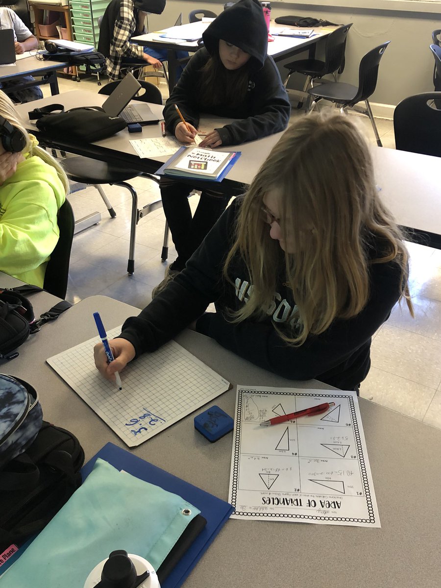 bayleenowlin's tweet photo. 6th grade is spending time reviewing for their Unit 1 Math Test! #fmsteach https://t.co/qPEIKQnGtg