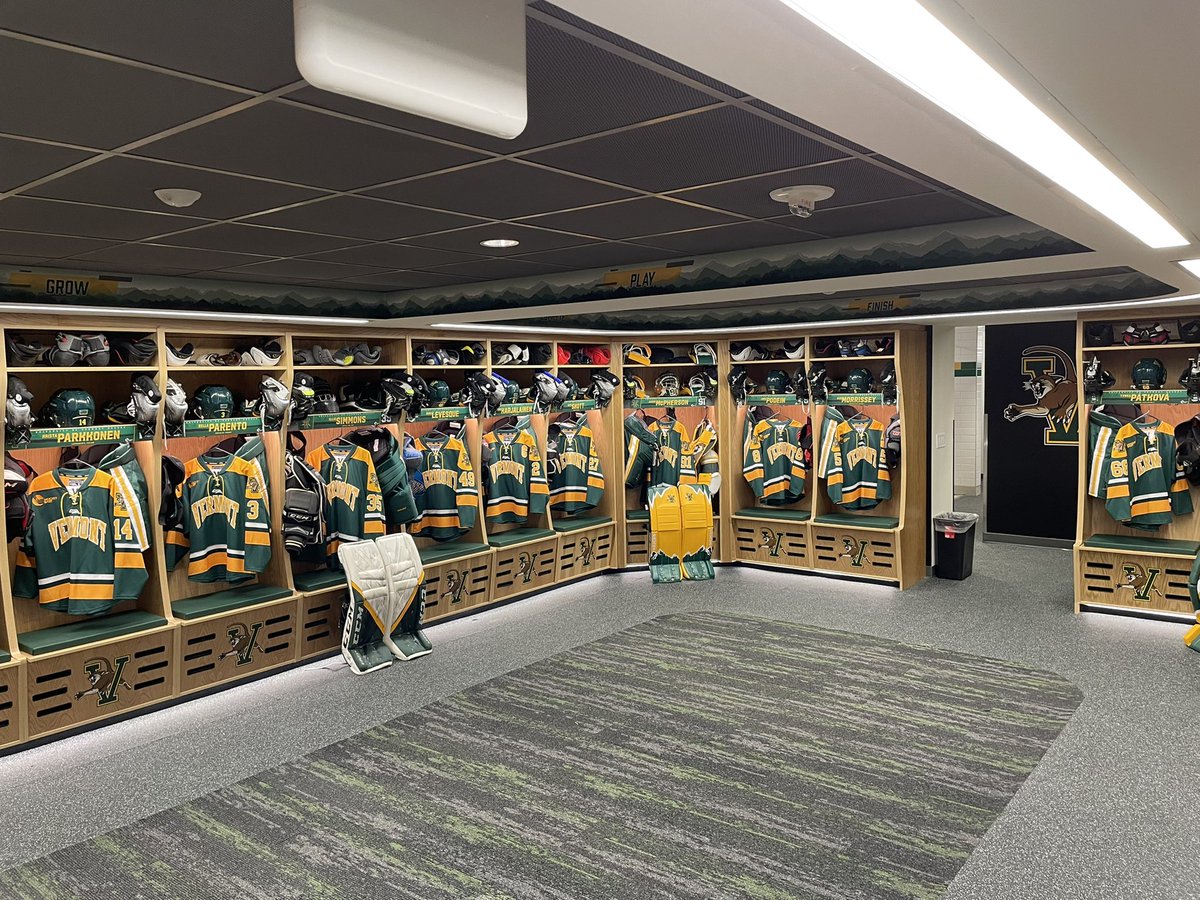 jjplumer63's tweet photo. Finally we can show the world! Amazing to see the transformation of this space! A great way to honor those who came before us and to give our current and future players a great home! https://t.co/BCVP4gzwZE