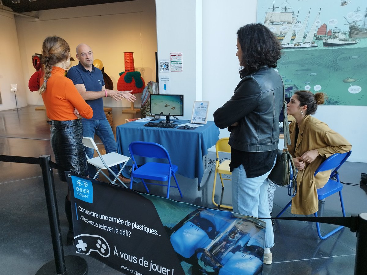 Cette après midi, nous avons proposé aux visiteurs du <a href="/MMMBordeaux/">Musée Mer Marine de Bordeaux</a> une session d'entraînement au pilotage d'un #robotsousmarin ! 🎮💦