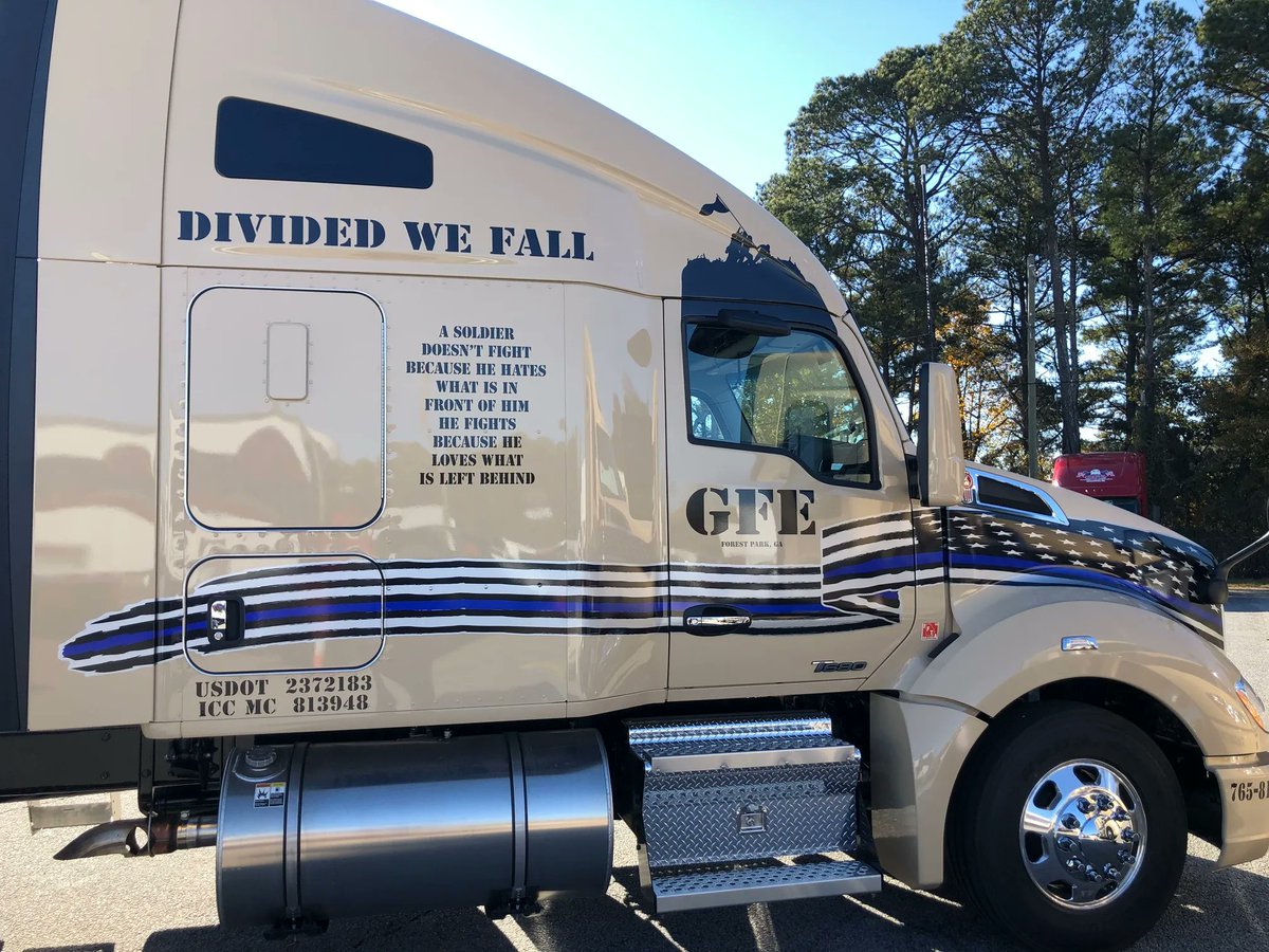 NickeyGregoryCo's tweet photo. #GregoryFamilyExpress (GFE) is the asset-based transportation arm of #NickeyGregoryCompany. While specializing in the delivery of produce goods, GFE also collaborates with a variety of #fooddistributors to offer the pickup and delivery of #fresh, #frozen and #drygoods nationwide. https://t.co/KM467q1Xjr