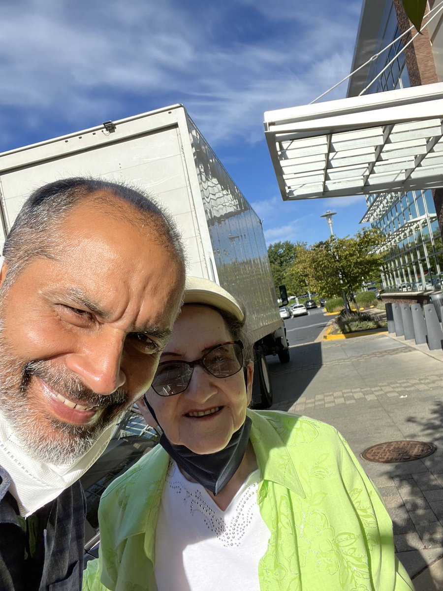 Senior Connection tweet media