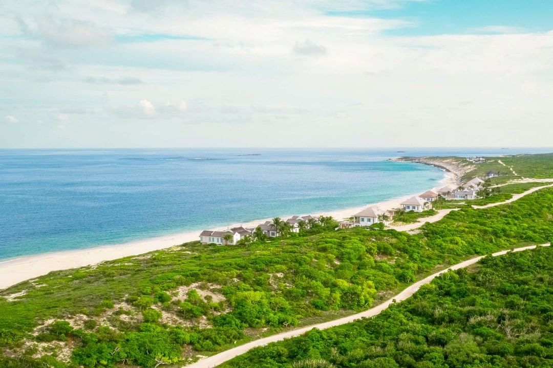 Can you name this island without checking the photo credit tag? 👀💙 📸: @luxuryhotelsstay #TurksAndCaicos #TCI #SisterIslands #Paradise #Caribbean #Vacation #BeautifulByNature #WeAreTurksAndCaicos #WhyILoveTurksAndCaicos #DreamDestination #Cruise #Sailing #Sunset