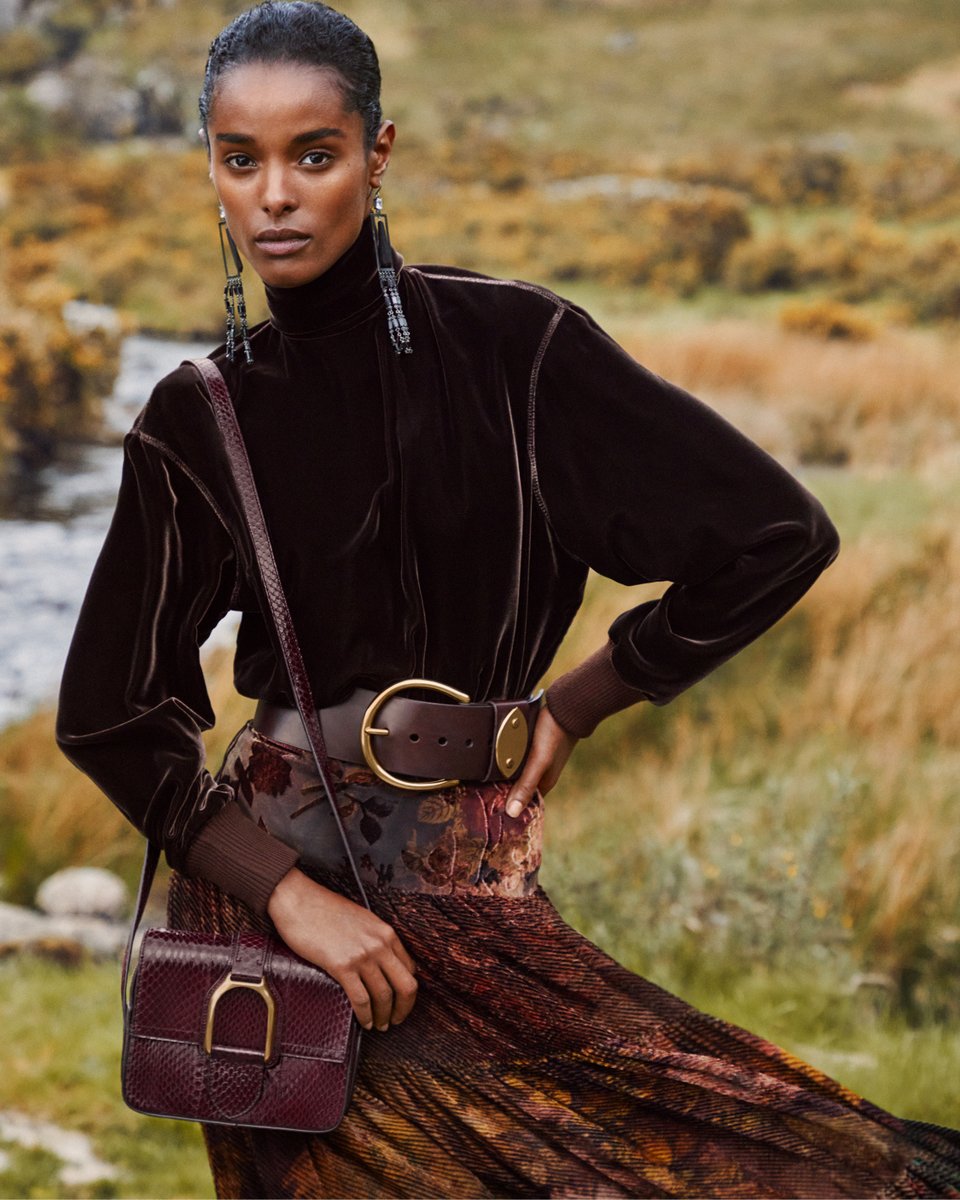 Sumptuous Bordeaux warms the #WelingtonCollection's crossbody