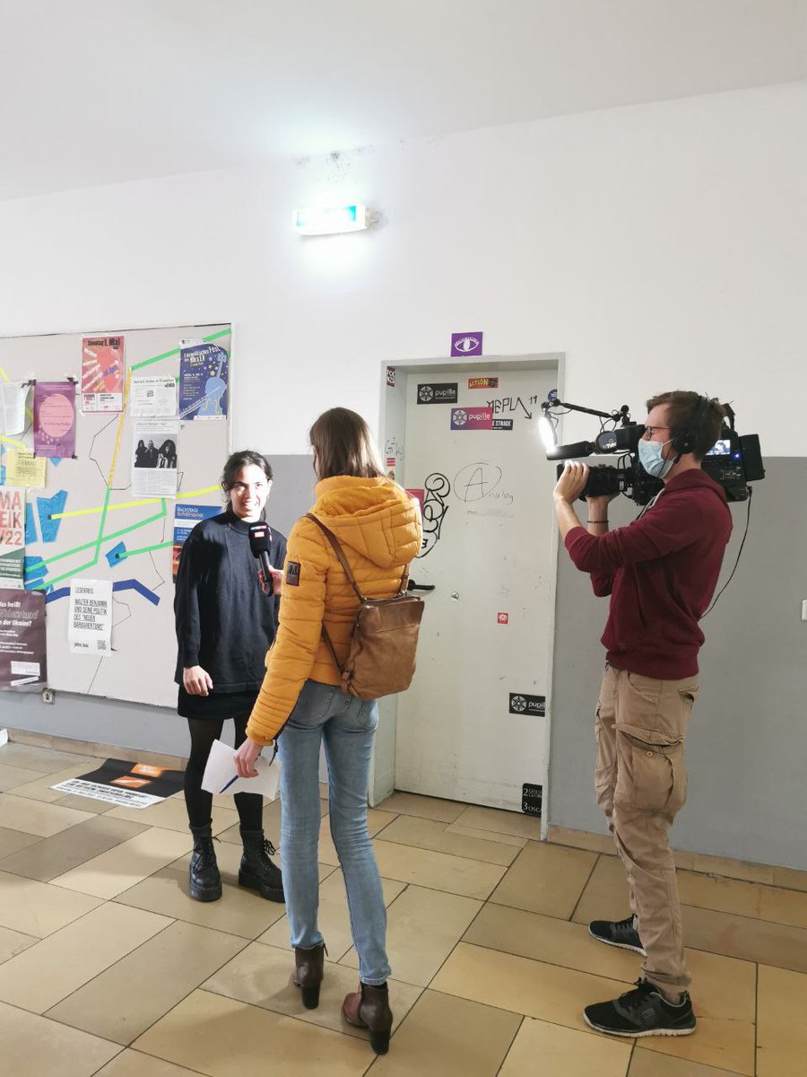 Lernfabriken meutern (@lernmeuterei) on Twitter photo Bildungspolitischer Krisengipfel gegen soziale Ungleichheit war voller Erfolg.
Gemeinsam mit dem <a href="/astafrankfurt/">AStA Uni Frankfurt</a> haben wir zahlreiche studentische Organisationen zur Positions- und Strategiefindung nach Frankfurt eingeladen.
#genugistgenug
#bildungskrise
lernfabriken-meutern.de/termin/kriseng… Bildungspolitischer Krisengipfel gegen soziale Ungleichheit war voller Erfolg.
Gemeinsam mit dem <a href="/astafrankfurt/">AStA Uni Frankfurt</a> haben wir zahlreiche studentische Organisationen zur Positions- und Strategiefindung nach Frankfurt eingeladen.
#genugistgenug
#bildungskrise
lernfabriken-meutern.de/termin/kriseng…