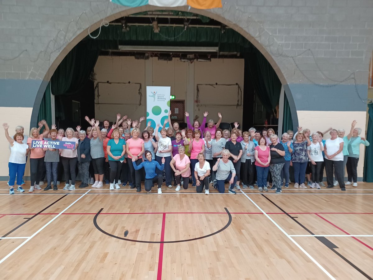 dccsportsrec's tweet photo. Lots of smiles from the ladies at our active retired fitness class hosted in the Artane Beaumont family recreation centre.
Amazing enthusiasm and energy shown by all the participants, keep up the good work ladies
#Sportsfest #EWOS2022 #positiveagingweek #agefriendlydublincity https://t.co/NANFEM2JOz
