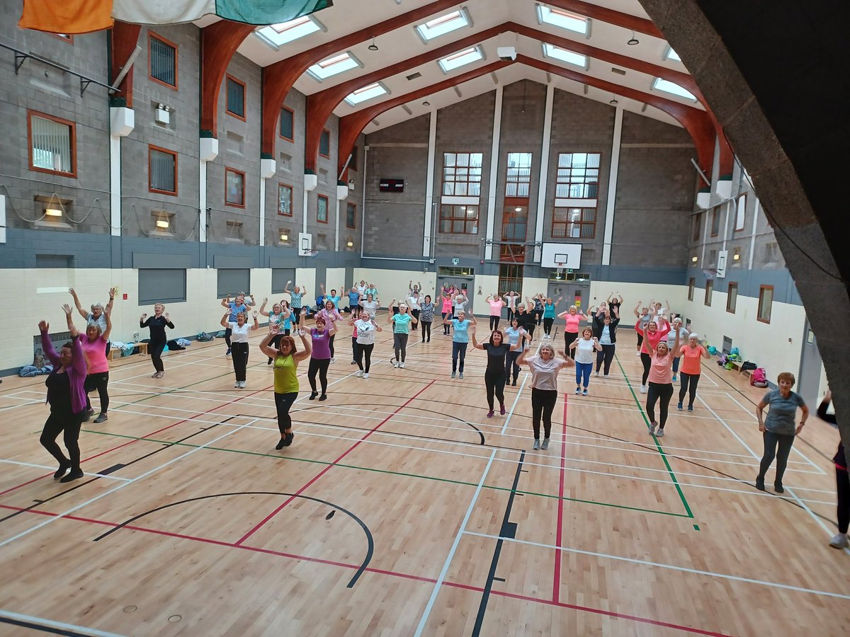 dccsportsrec's tweet photo. Lots of smiles from the ladies at our active retired fitness class hosted in the Artane Beaumont family recreation centre.
Amazing enthusiasm and energy shown by all the participants, keep up the good work ladies
#Sportsfest #EWOS2022 #positiveagingweek #agefriendlydublincity https://t.co/NANFEM2JOz