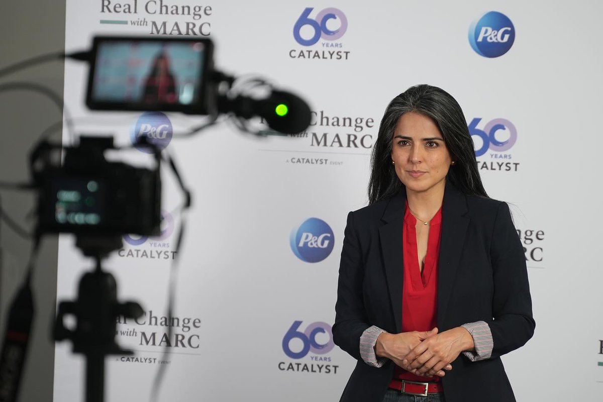 claudiapalacios's tweet photo. Hablando del rol de los hombres en el trabajo por la #equidaddegénero. Gracias @CatalystInc por invitarme a #RealChangewithMARC
#masculinidades #gender #equidad
@GENDESAC #hombresporlaequidad @robertogarda #douglasmendoza #RenéLópez. @LudoGabriele @PG_Latino https://t.co/DAKzlz9ugn