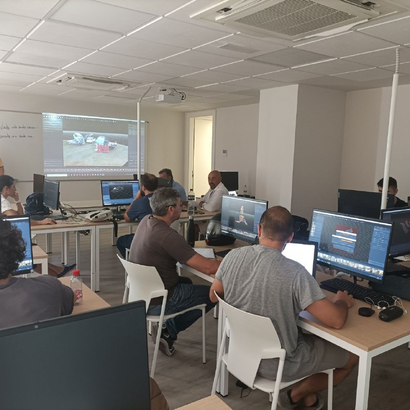 _3Dflow_'s tweet photo. We are glad to share some snapshots of the "Master in Drone #Photogrammetry with UAS" course set up by @camaramurcia, Spain, with our #3DFZephyr Certified Trainer Javier Pérez García of Infinity Ingeniería de Sistemas SL.
#DronePhotogrammetry #AerialPhotogrammetry #UAV #Survey https://t.co/YTyxjbKRBf