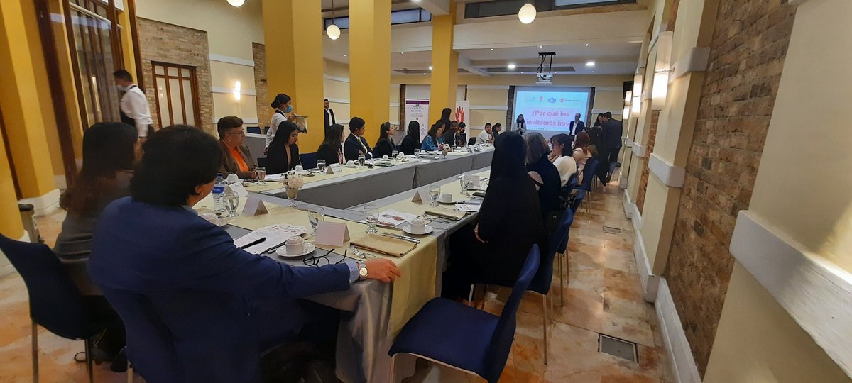luzmamunera's tweet photo. Conversamos con organizaciones de la sociedad civil que trabajan por y para la niñez.
Nuestros niños y niñas fueron olvidados por los gobiernos anteriores. Es momento de tomar acciones para su bienestar.
Abro hilo con los datos más ALARMANTES sobre niñez y conflicto armado 🧵 https://t.co/IoJagJqBBs