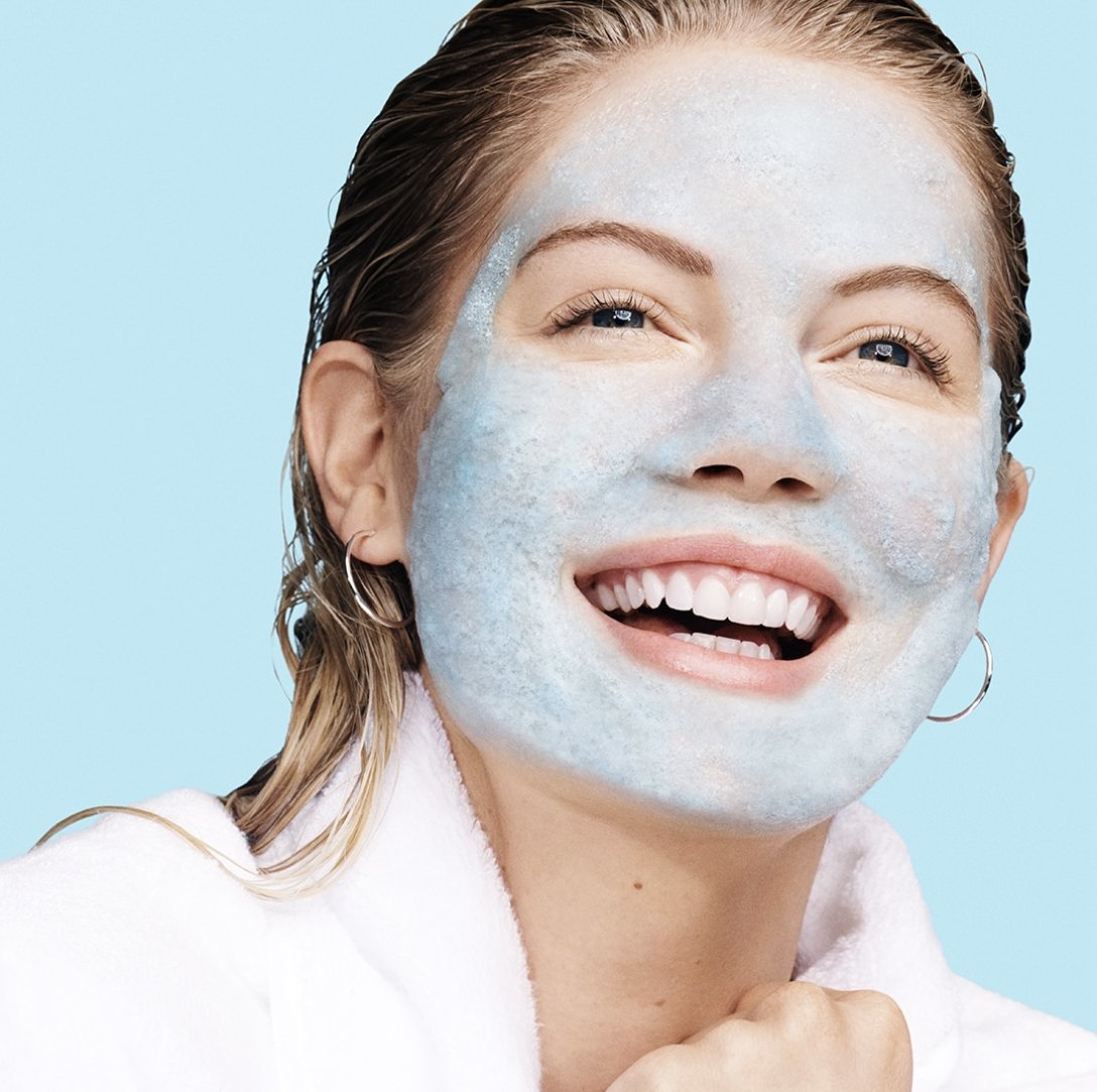 RodanFieldsHQ's tweet photo. Did you know that the best way to remove dead + dull skin depends on your skin type?
Click here to find out which exfoliants best suits your skin: https://t.co/LP1FOEEr0V
#RodanandFields #MixNMask #AntiAging #Exfoliation https://t.co/92qlKOpFU5