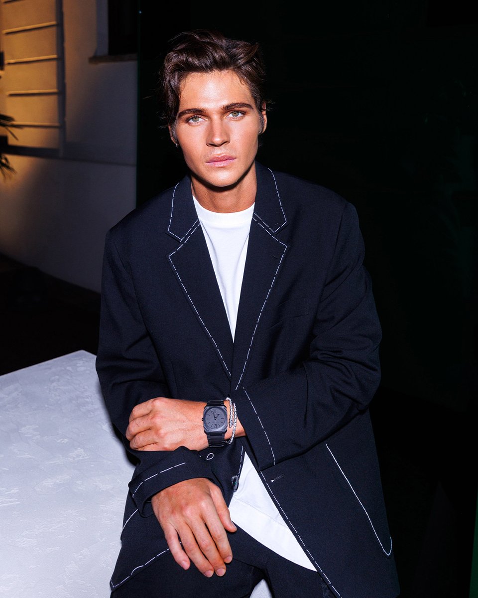 American actor <a href="/willpeltz/">Will Peltz</a> enjoys #Bulgari’s #SS23 dinner sporting an iconic #Bulgari Octo Finissimo timepiece. #BulgariAccessories #ShadesOfWonder #MFW