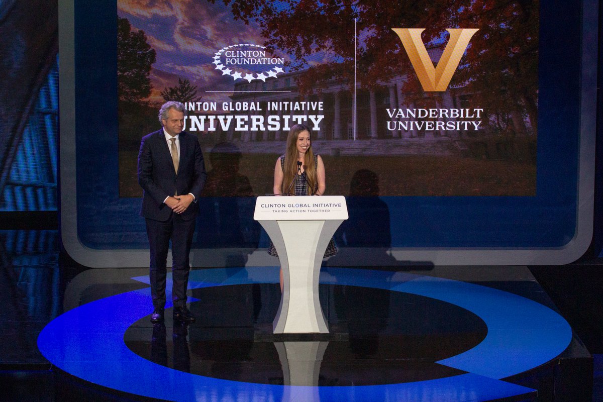 BillClinton's tweet image. We built @ClintonGlobal off the notion that people are eager for the chance to wake up every morning and make something good happen. Thank you to everyone who made #CGI2022 the best meeting yet.