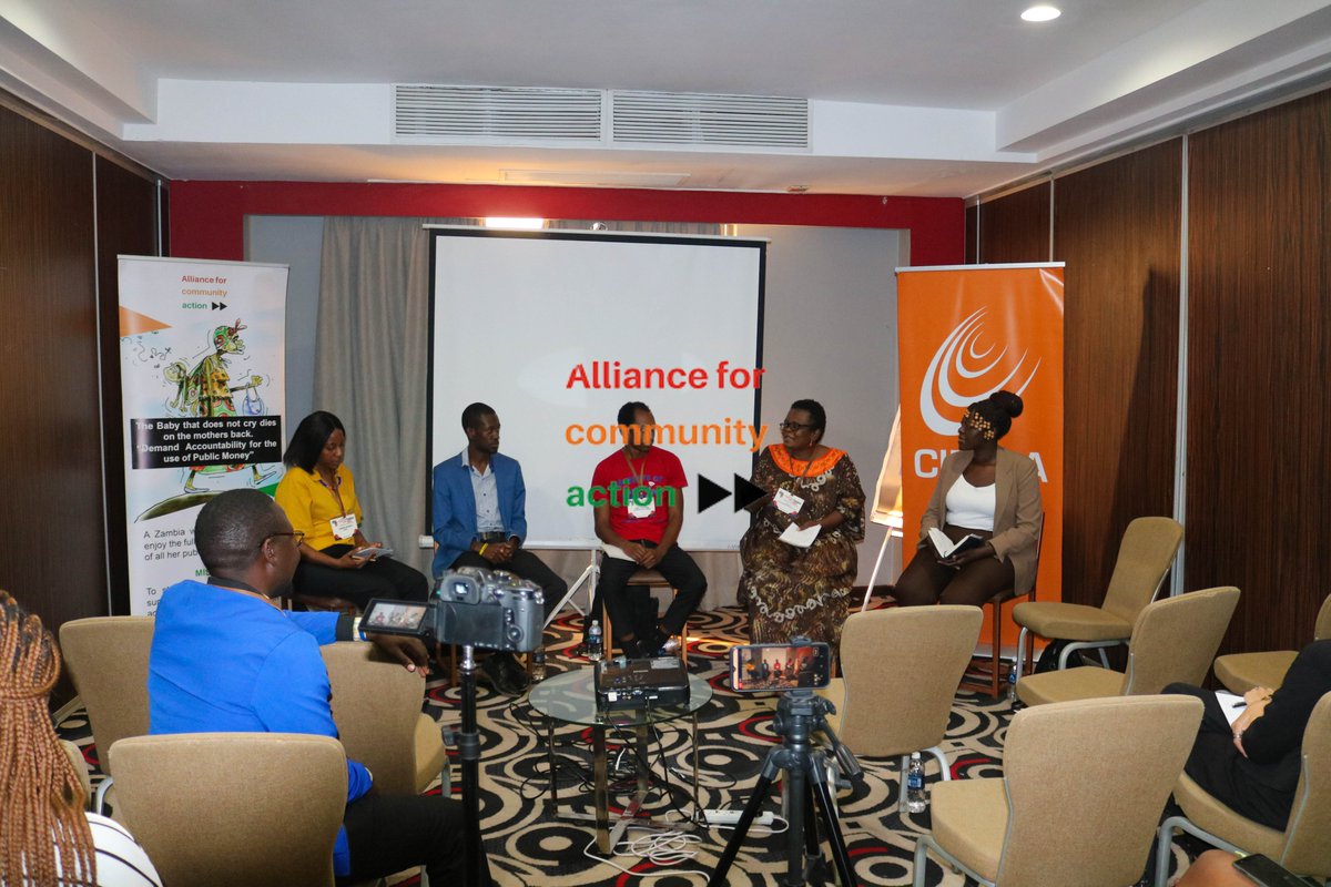 ZambiaAsks's tweet photo. The discussion is on activism through art and creative expression. Our Executive Director @LauraMiti and Information and Advocacy Officer @earth2andrew_ are part of the panelists in the discussion. https://t.co/0EZZA93she