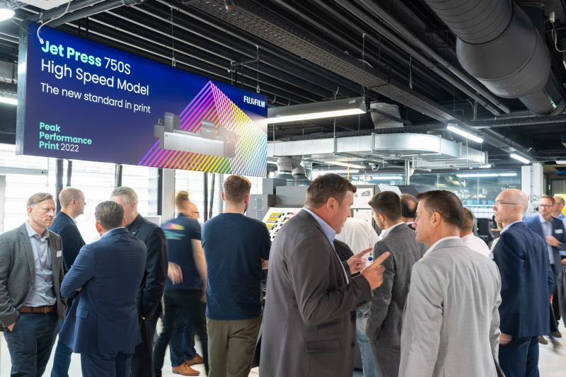 FujifilmPrint's tweet image. It's a lovely day in Brussels as we are underway at Peak Performance Print 2022!
Keep an eye out as there's much more to come...

#inkget #digitalprinting #PPP2022