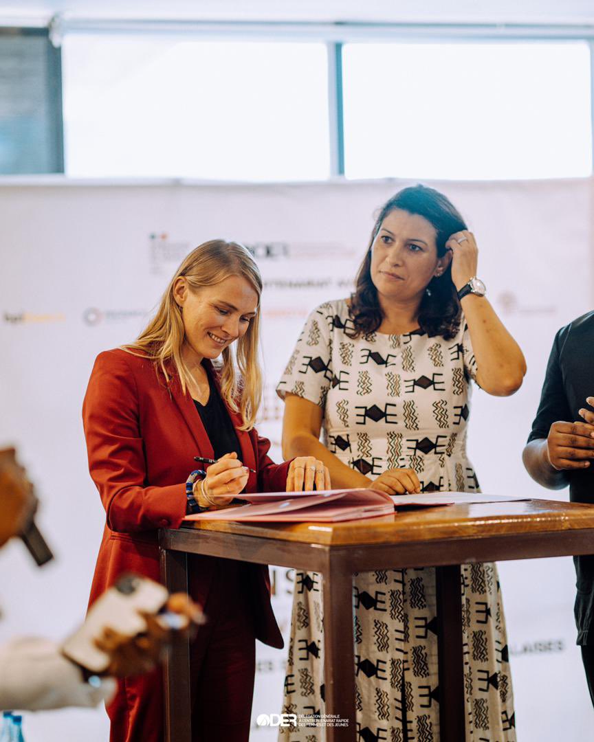 DigitalAfrica__'s tweet photo. đŽLancement hier Ă Dakar du programme #FuzĂ© avec #Neolean #edtech
â
FuzĂ© investit 6,5 M⏠dans les startups au stade de lâidĂ©ation.
«Avec FuzĂ©, nous facilitons lâaccĂšs au financement pour une meilleure rĂ©ussite de la tech Made in Africa» @stephaneloise
đhttps://t.co/LCtY4M314A https://t.co/3eHpZmYLTG