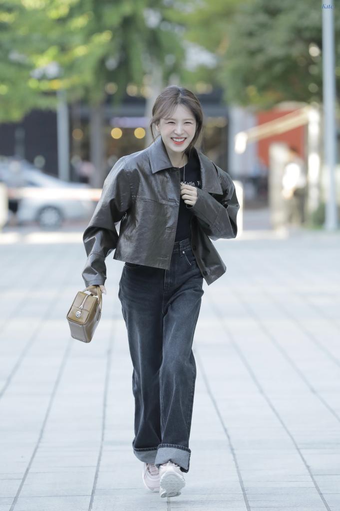 gay4wannie's tweet photo. the love of my life 💙 https://t.co/lyROrOKVTk