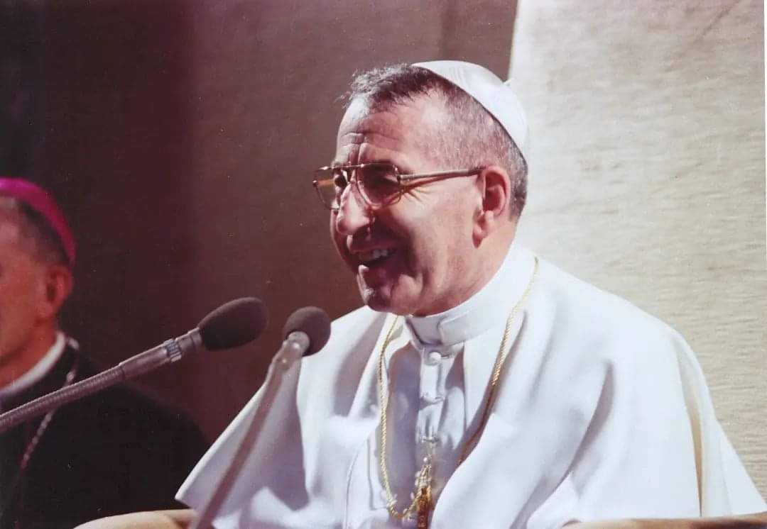 MastVlas's tweet photo. Una grande tempesta รจ su di me.
Giovanni Paolo I.
Albino Luciani, 28.09.1978.
#papaluciani #giovannipaoloi #albinoluciani #humilitas https://t.co/gvtQZ8QFdV