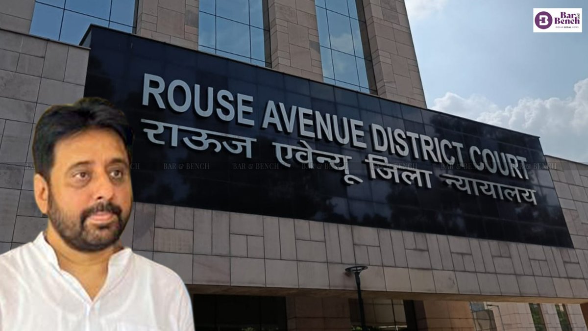 barandbench's tweet photo. Breaking: AAP MLA Amanatullah Khan granted bail by special CBI court in alleged irregularities case related to Delhi Waqf Board. Judge directs him to furnish Rs 1 lakh in personal bond with 1 surety. @AamAadmiParty @KhanAmanatullah https://t.co/Vou2GpiO1e