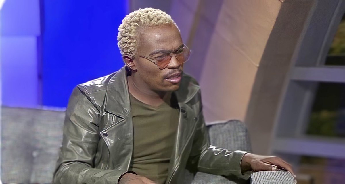 ChrisExcel102's tweet image. Y’all guys still read books kule porn engaka ku Twitter