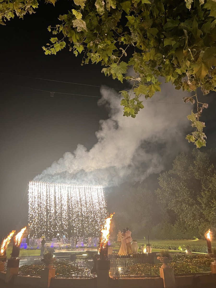 <a href="/drntnk/">Darren Tenkorang 🇬🇭🇬🇧</a> It was an amazing wedding!