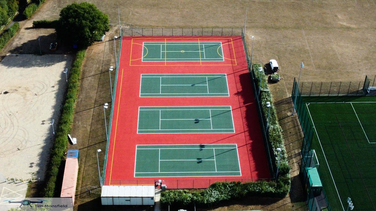 andyteef's tweet image. Reconstructed and extended block of four porous asphalt floodlit courts in Ketts Park, Norwich.
⁦⁦@SAPCA⁩ quality