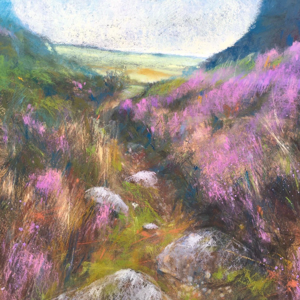 Delighted ‘Brecon Heather’ is heading to a new home, thanks to the #LionStreetGallery #HayeOnWye
#pastelpainting #drymedium #charcoal #pastel #heather #BreconBeacons #landscapeart