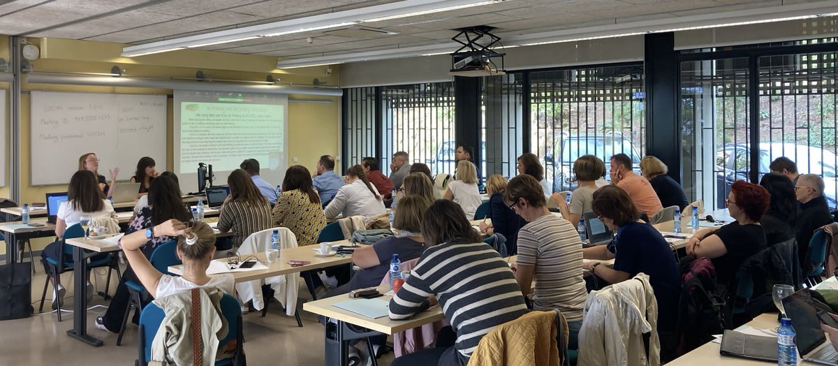 Dive-In-Dialogue tweet media