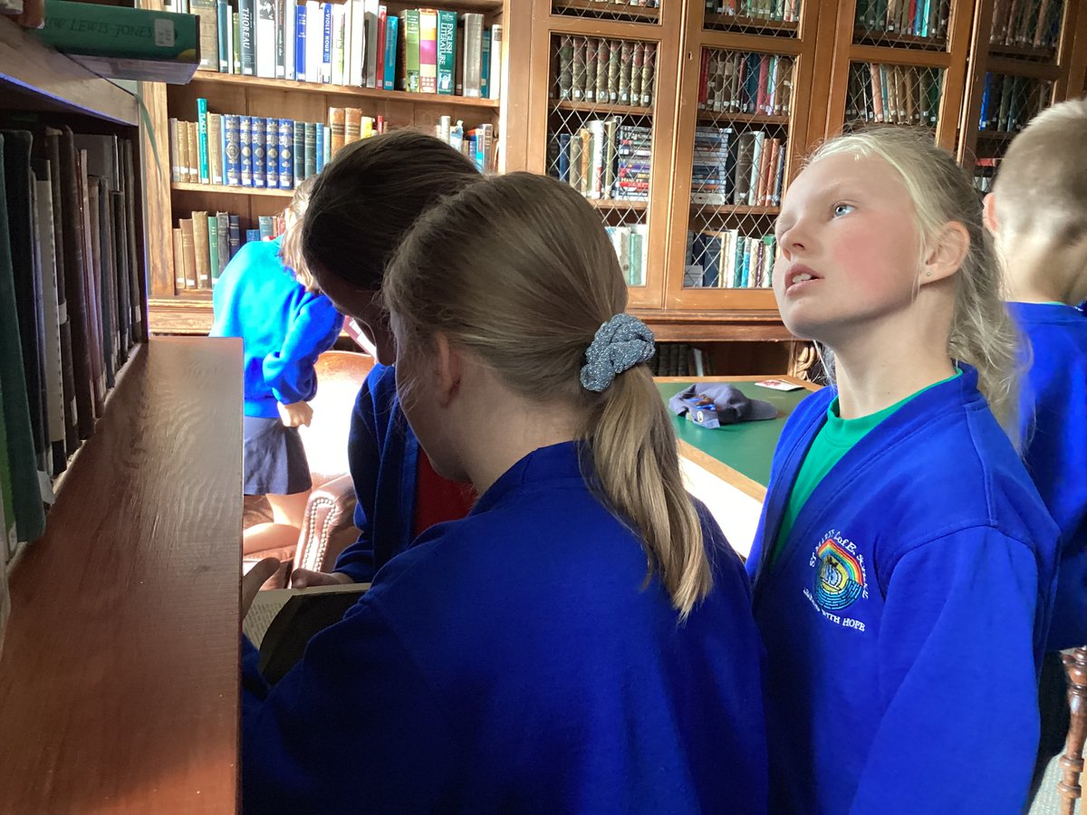 morrablibrary's tweet photo. It was a joy to welcome 25 Year 5 students from St Mary's C of E School last week for a flying visit to discover the wonders of #oldlibraries. They got a hands-on look 19th century volumes to inspire their creative writing project. It was lovely to meet them all.
#schoolvisit https://t.co/Wh5Hty5Kaz