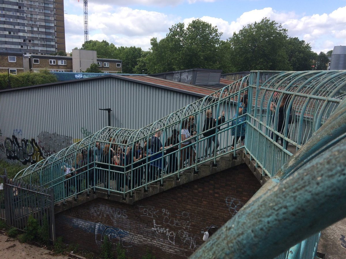 .<a href="/suedehq/">Suede HQ</a> Electric Ballroom Suedewalks Bonanza ...

Tues 4 Oct: 18:00 @ Camden Town tube, ending at  Metal Mickey pub <a href="/insatiableones_/">The Insatiable Ones</a>  meet up

Weds 5 Oct: 17:00 @ Chalk Farm tube, ending at Electric Ballroom

Thurs 6 Oct: 17:00 @ Kentish Town tube, ending at Electric Ballroom