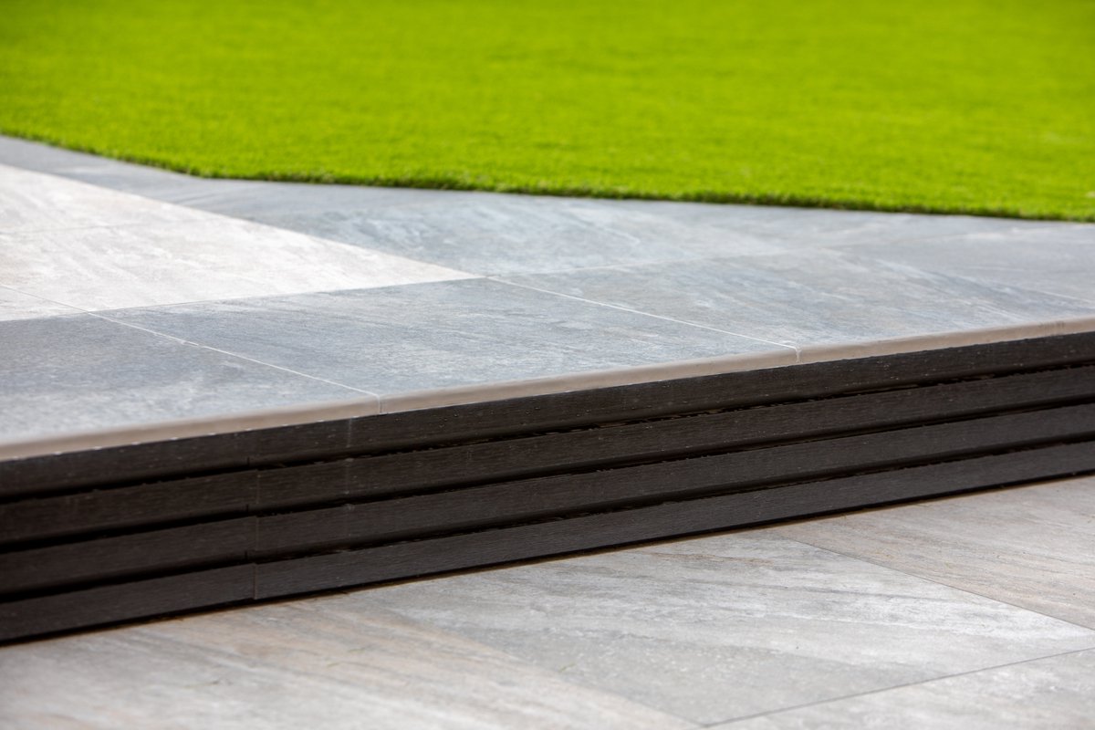 Take a look at this stunning water feature installation from I.r Landscapes. Showcasing two of our amazing cladding options. 

Call now on 01925967001 for more info. 

#cheshiresandstone #gardendesigner #landscaperuk
#landscapingdesign #gardendesignuk
#outdoorporcelain