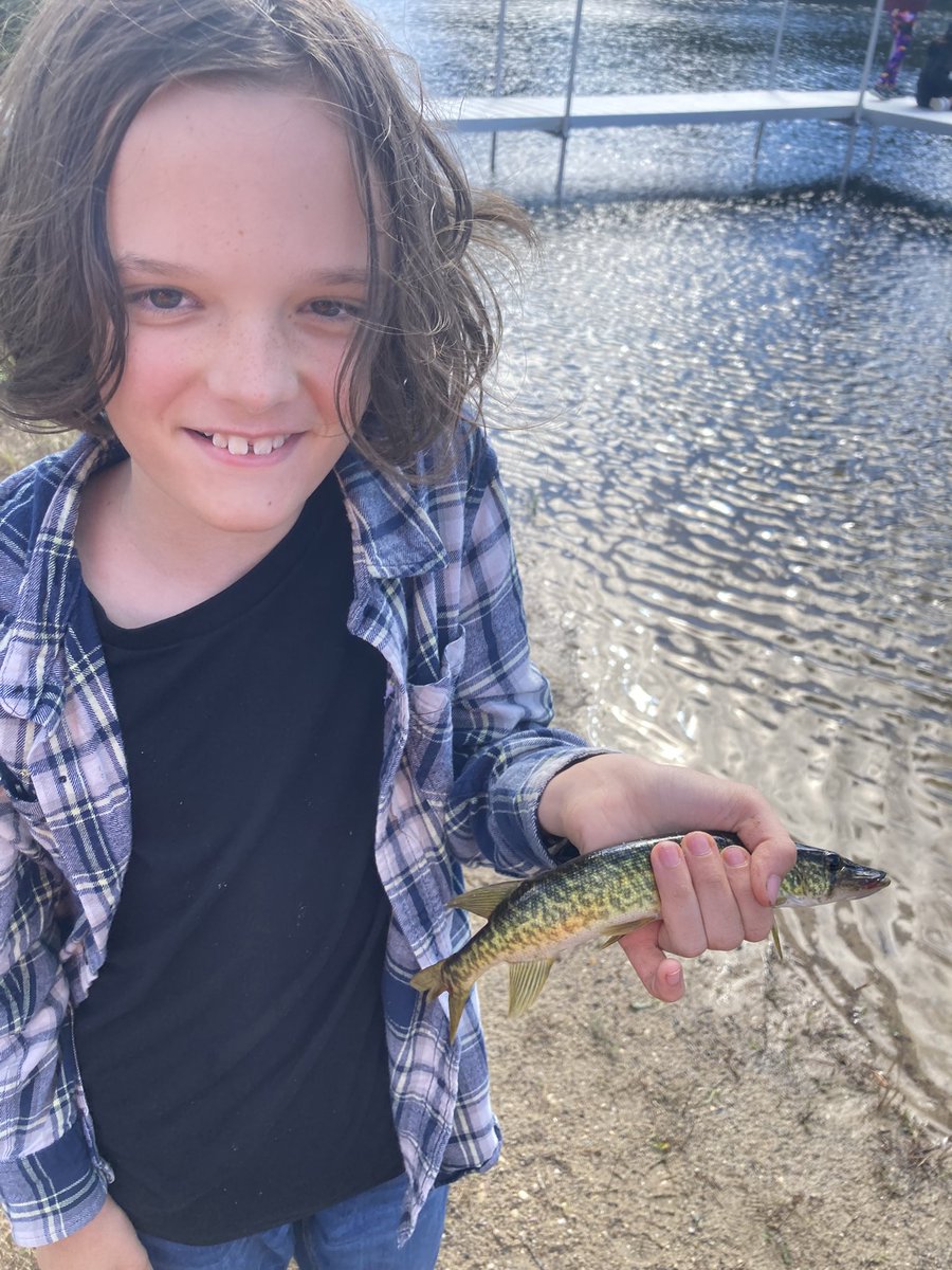 FishCrazyTeach's tweet photo. Great fishing club yesterday! Tons of fish caught off the new dock.  So great to finally have it installed!! #woms #macbayfishingteam https://t.co/NloDZeRIyf