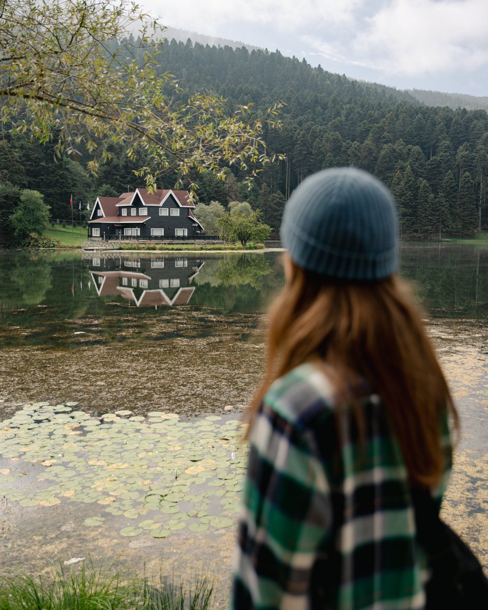 Bolu sonbahara adım adım hazırlanırken bir kaç günü burda kamp yaparak geçirdim. Fotoğraflara bakarak yağmurun en çok yakıştığı şehir Bolu diyebilir miyiz acaba?