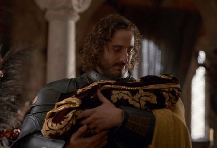 wildfiresqueen's tweet photo. “I had ideas about how physical strength is one thing and ofc he’s a very strong knight but strength can also manifest in other ways: he’s a man who’s happy to live in the shadows and just support Rhaenyra and be a loving father.” —Ryan Corr on Harwin Strong #HouseOfTheDragon https://t.co/Kw2d5cBxNt