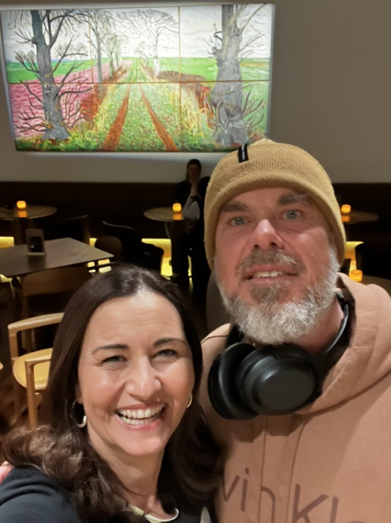 Post-talk with the brilliant David Griggs in the Members Lounge <a href="/ArtGalleryofNSW/">Art Gallery NSW</a> - in front of a fabulous Hockney! Loved talking with him about his work and thoughts on art to a great audience. Thanks for joining us everyone!!
